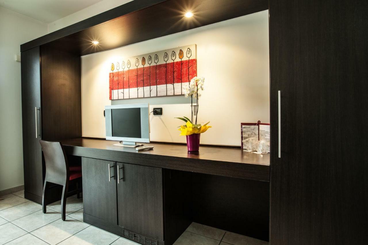 ריבולי Hotel Davide מראה חיצוני תמונה